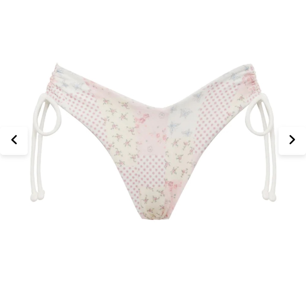 Frankies x SYDNEY SWEENEY Ruby Cheeky
Bikini Bottom new small